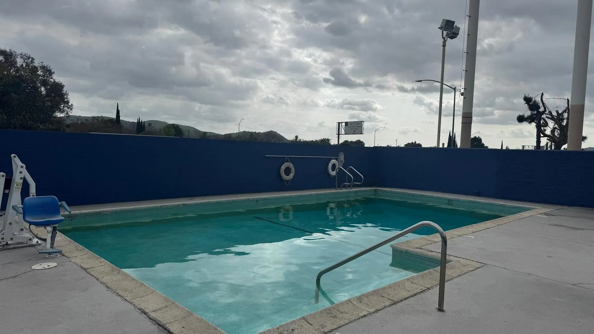 Travelodge By Wyndham Fairplex Pomona Motel